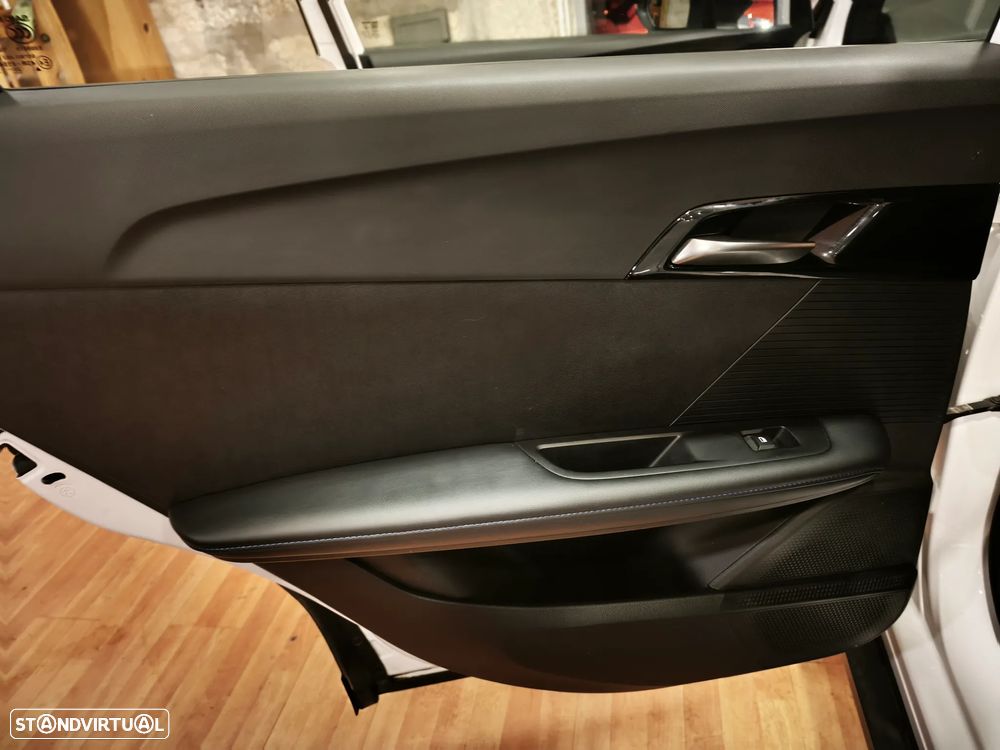 MG MG4 51 kWh Standard - 24