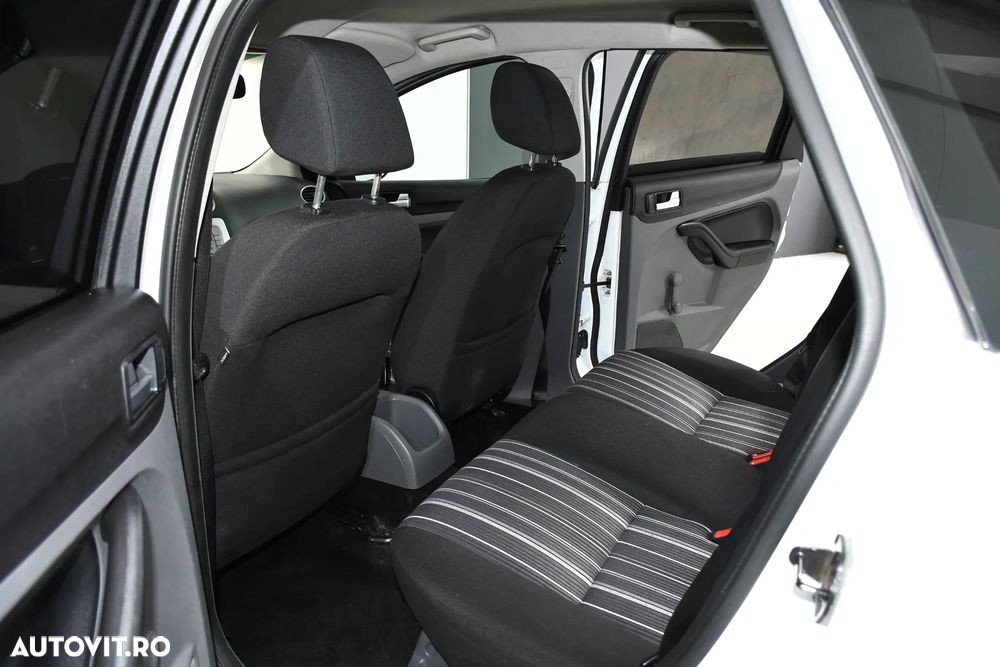 Ford Focus 1.8TDCi Trend - 6