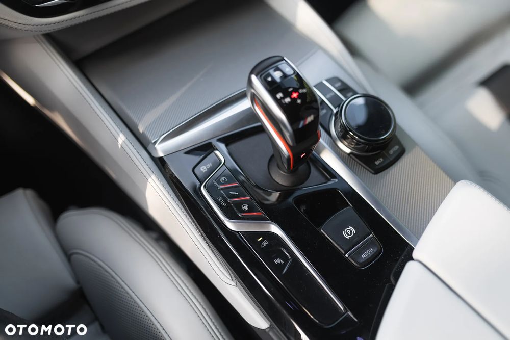 BMW M5 Competition - 23