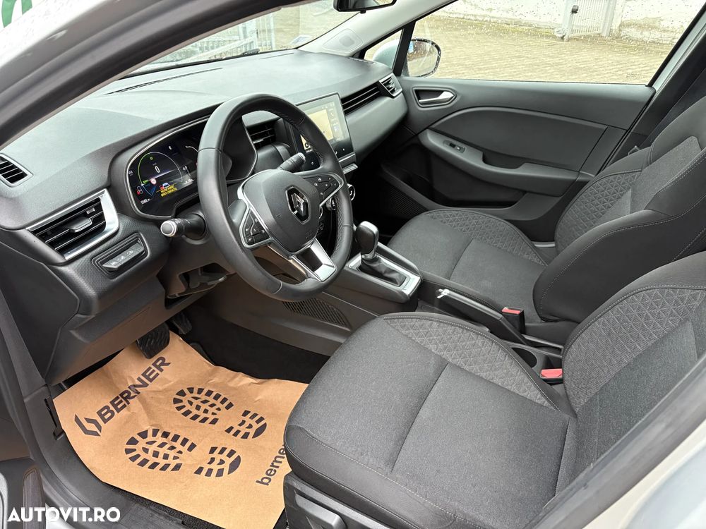 Renault Clio E-TECH Full 145 E-TECH engineered - 13