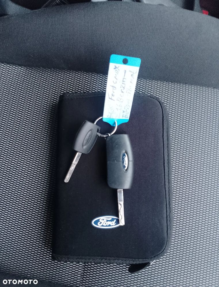 Ford C-MAX 1.6 Ambiente - 26