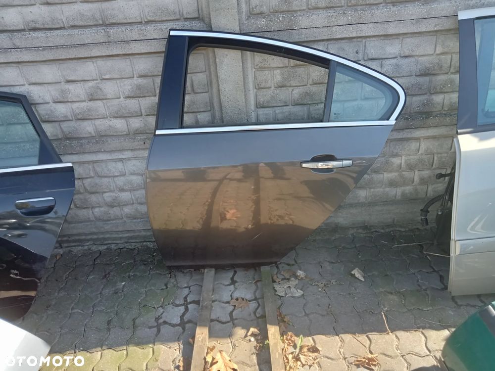 drzwi insignia a lewe tył