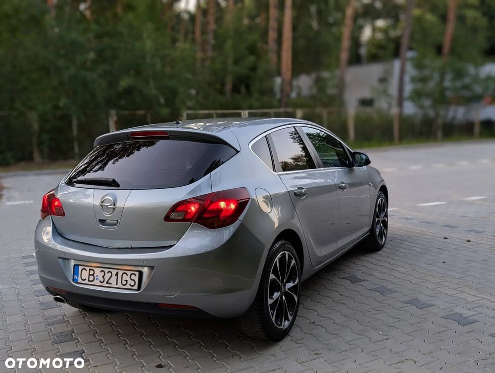 Opel Astra - 17