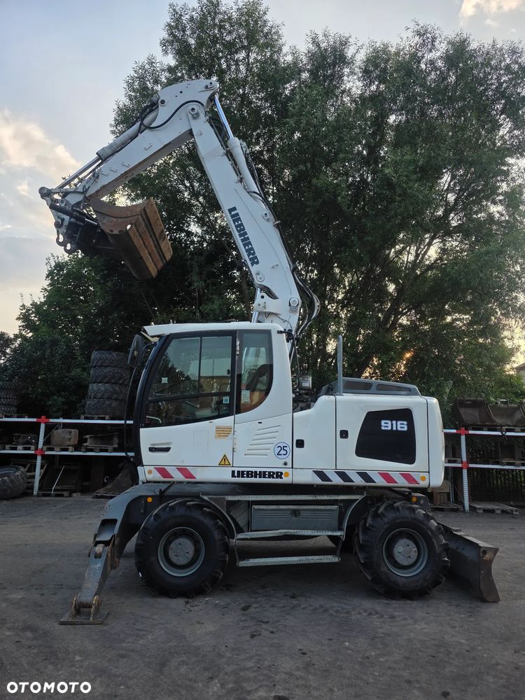 Liebherr A916 - 14