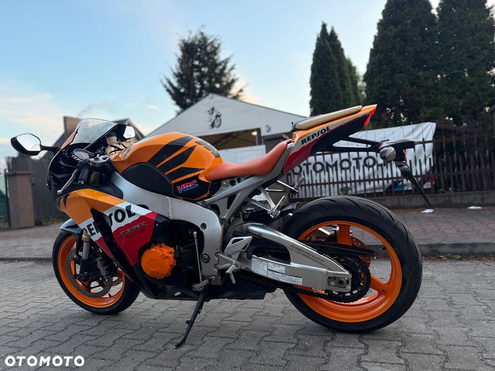 Honda CBR - 16