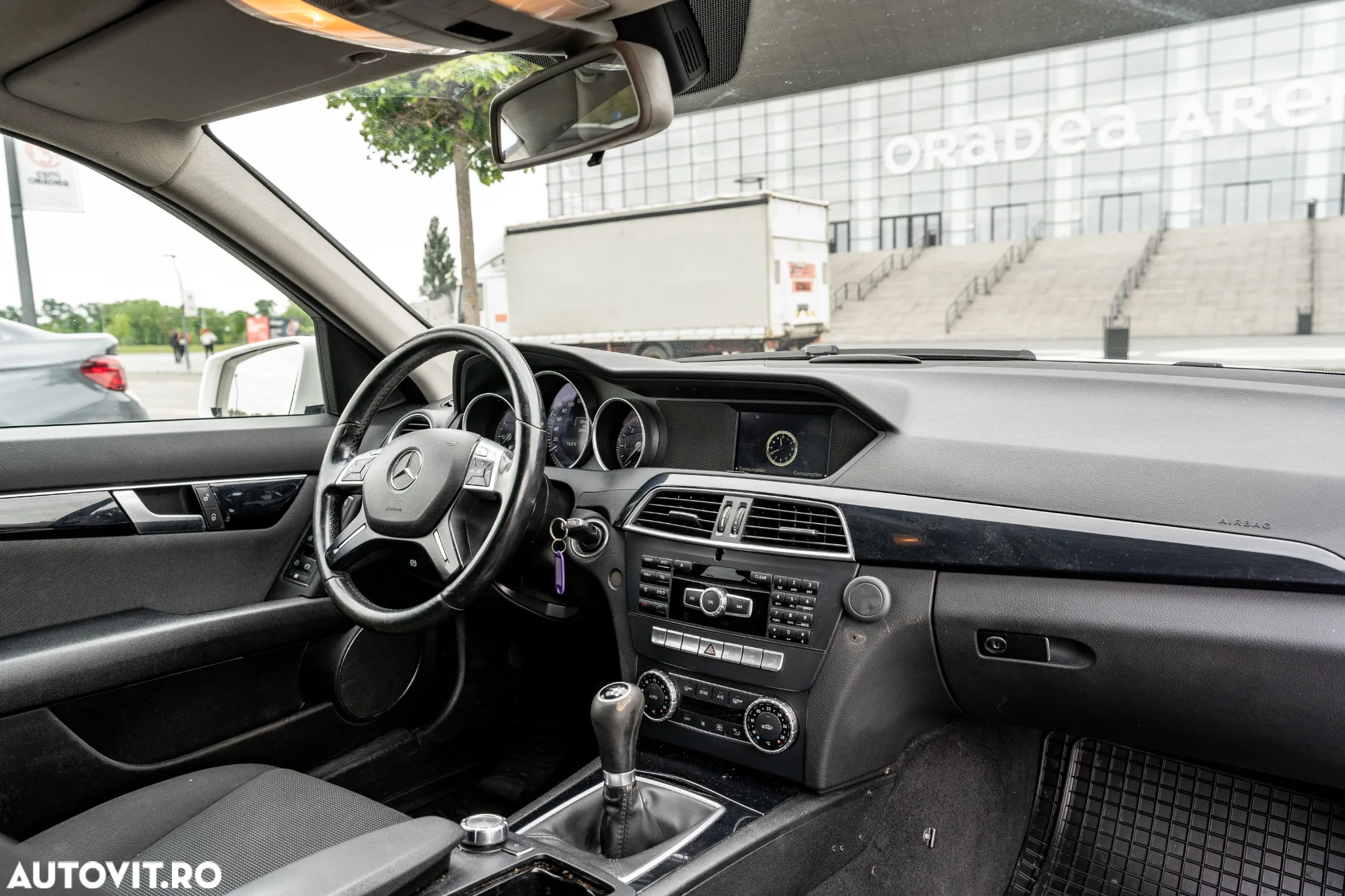 Mercedes-Benz C 220 T CDI DPF BlueEFFICIENCY - 11