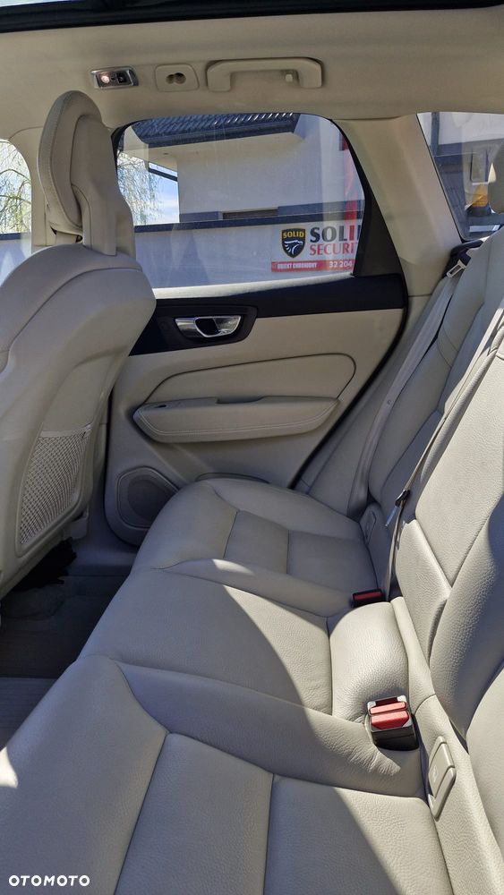 Volvo XC 60 D4 SCR AWD Inscription - 7