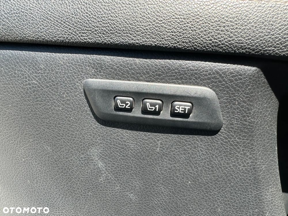 Toyota Avensis 1.8 Prestige MS - 24
