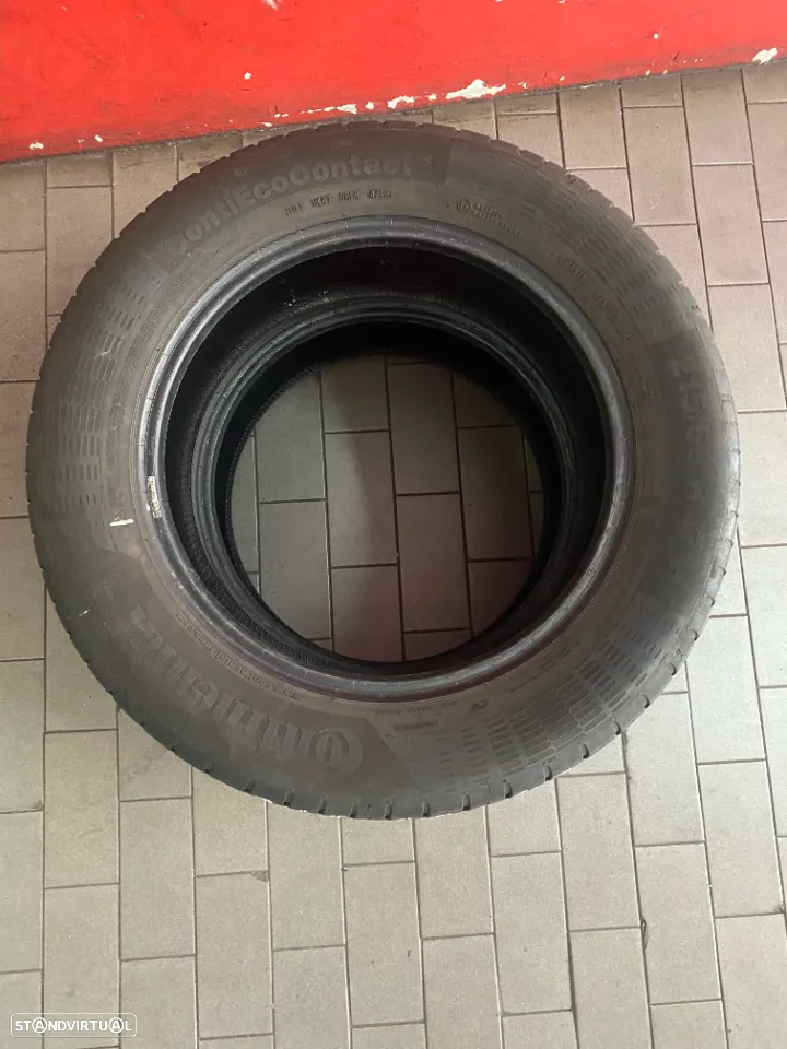 2 Pneus 215/60/17 Continental ContiEcoContact 5 com mais de 90% de piso - 2