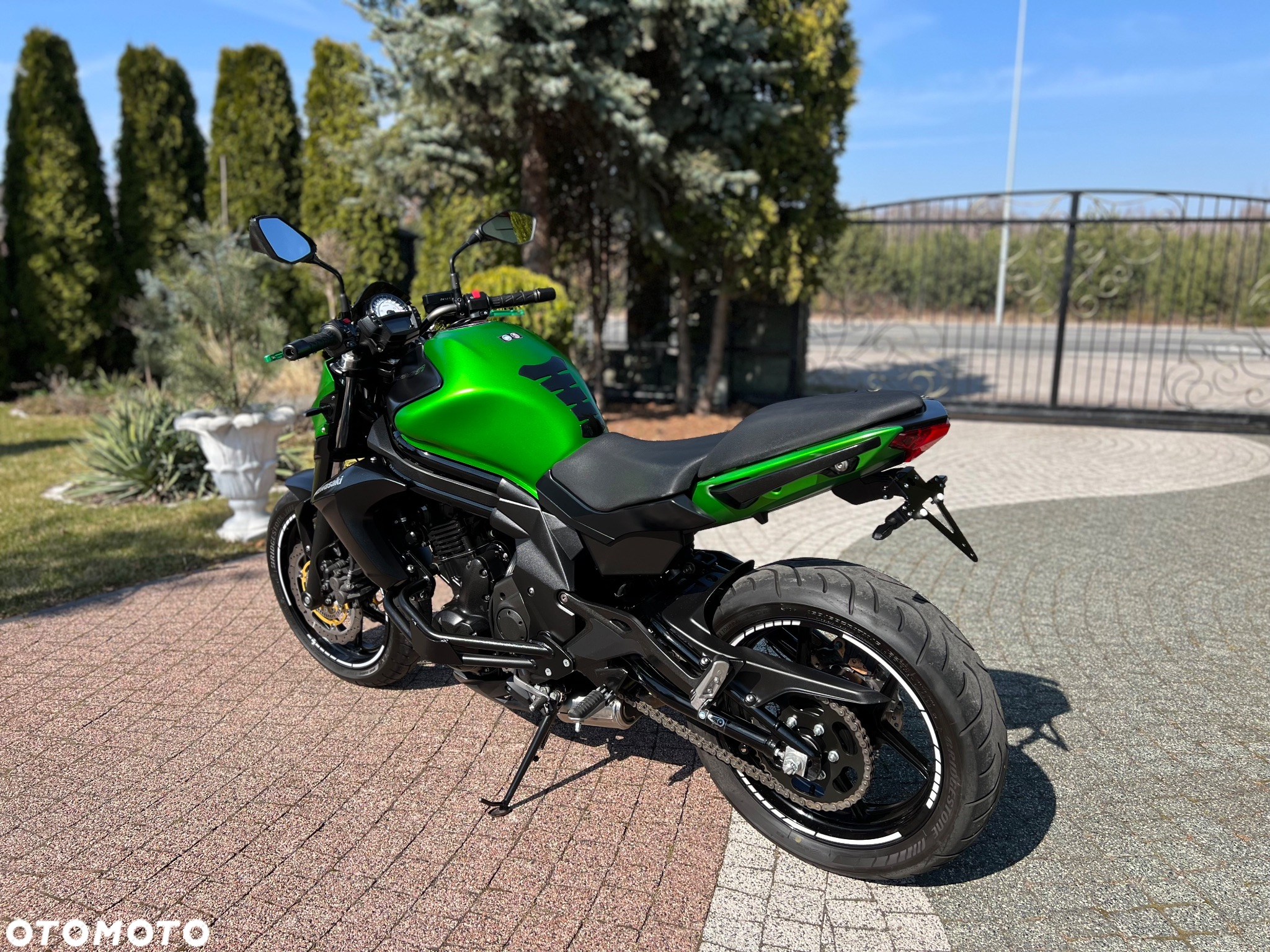 Kawasaki ER - 19