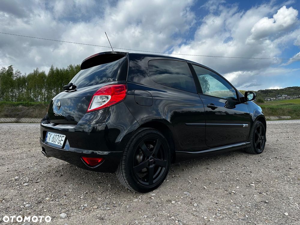 Renault Clio 1.6 16V 130 GT - 4