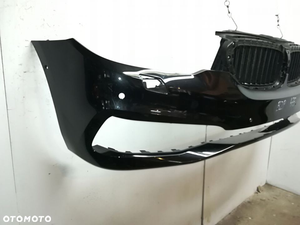 Zderzak przedni BMW 5 G30 - 2