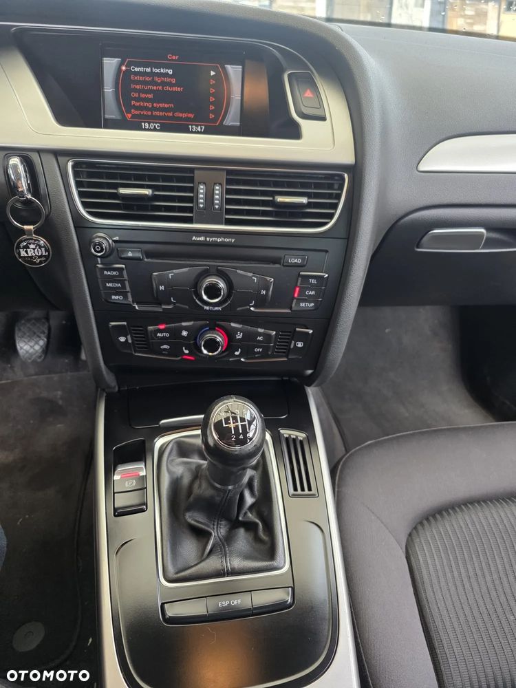 Audi A4 Limousine - 12