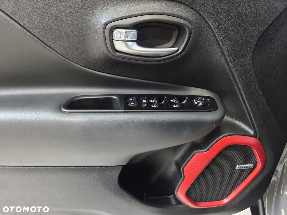 Jeep Renegade - 11