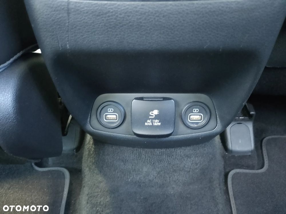 Hyundai Santa Fe - 16