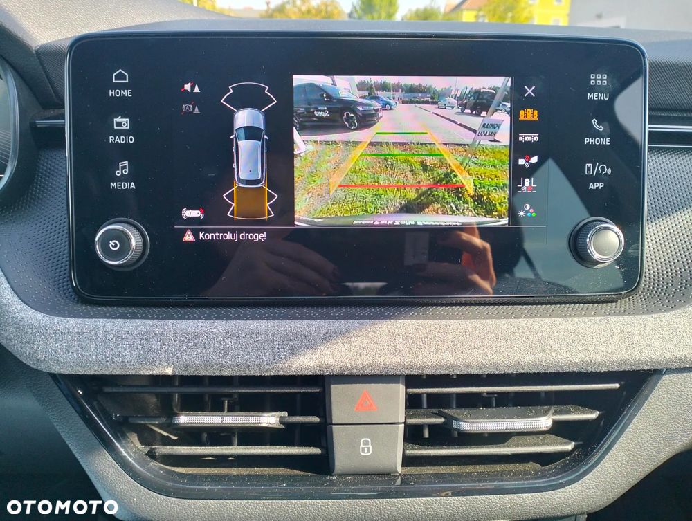 Skoda Kamiq 1.0 TSI Selection DSG - 22