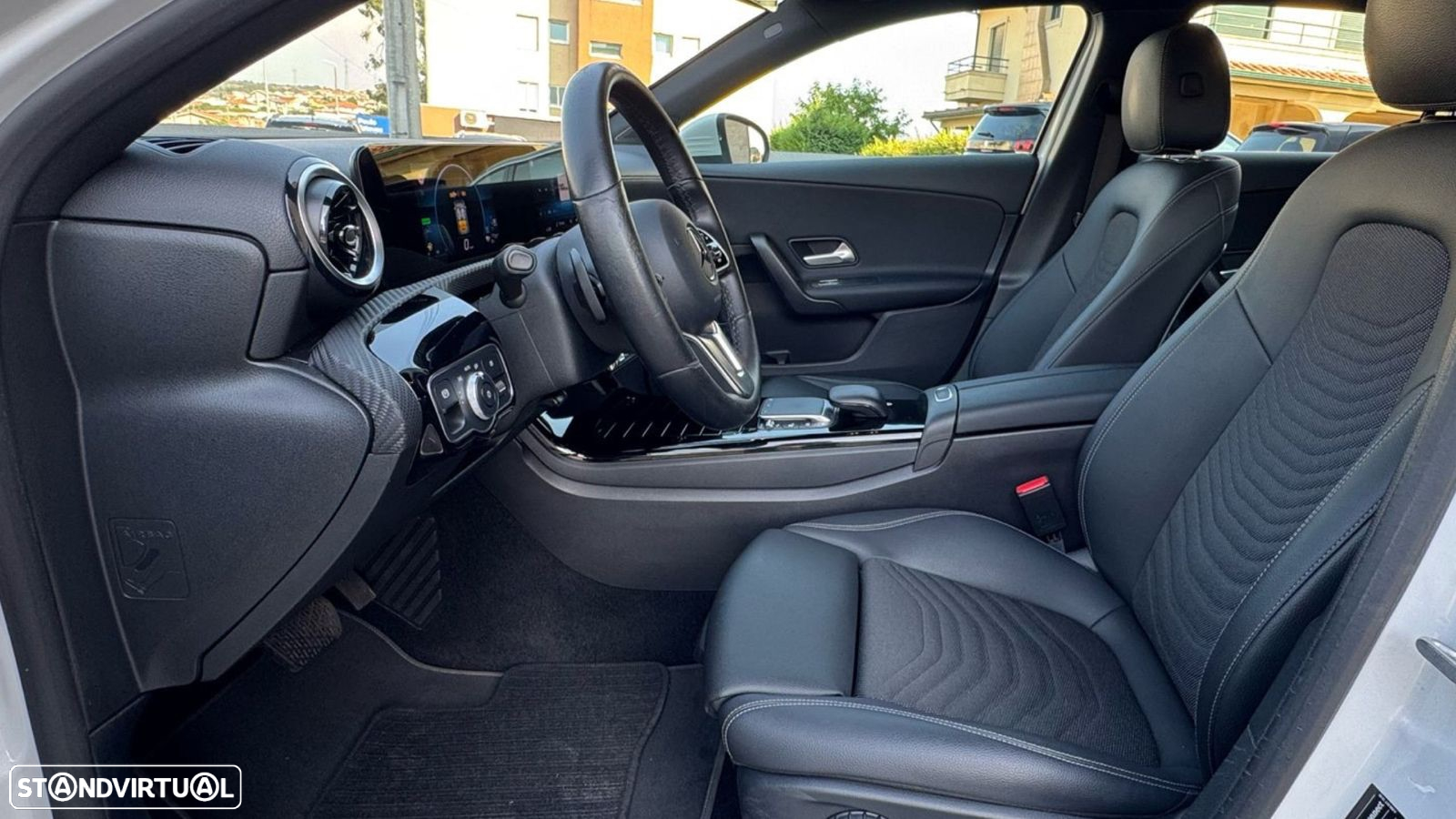 Mercedes-Benz A 250 e Style Plus - 17