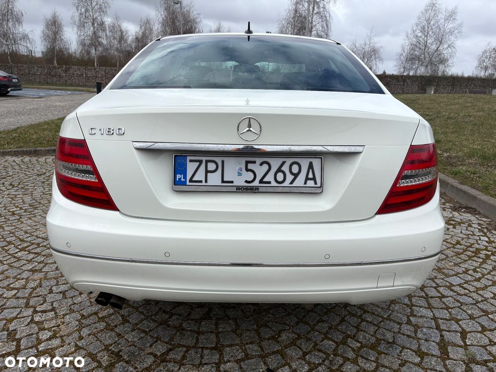 Mercedes-Benz Klasa C 180 CGI Automatik BlueEFFICIENCY Avantgarde - 8