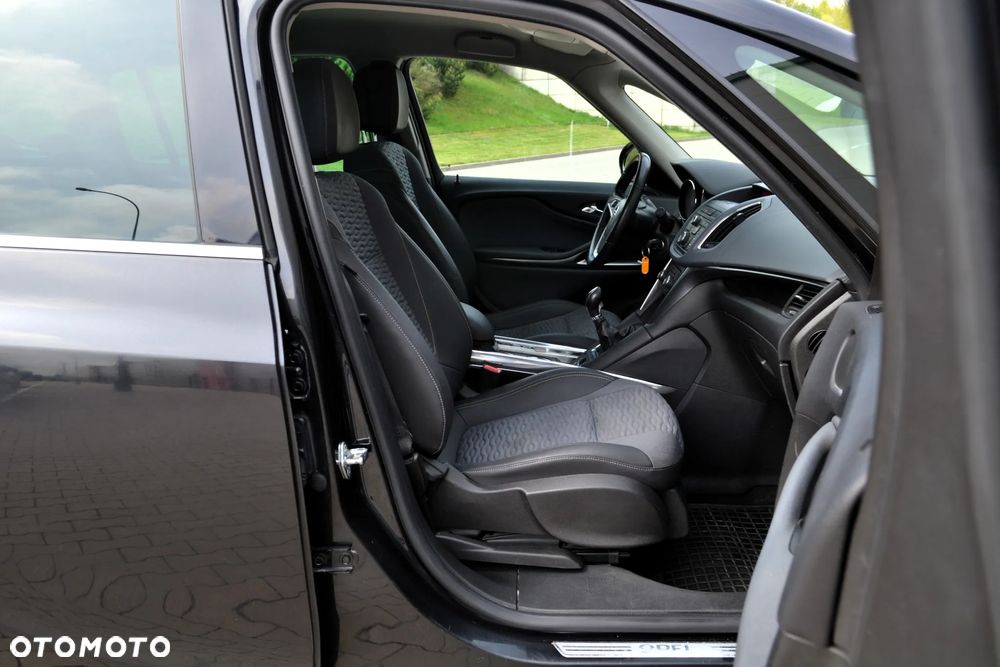 Opel Zafira 1.4 T Cosmo EcoFLEX S&S - 11