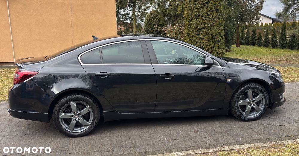 Opel Insignia 2.0 T Cosmo S&S - 17