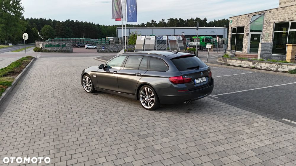 BMW Seria 5 520d Luxury Line - 9