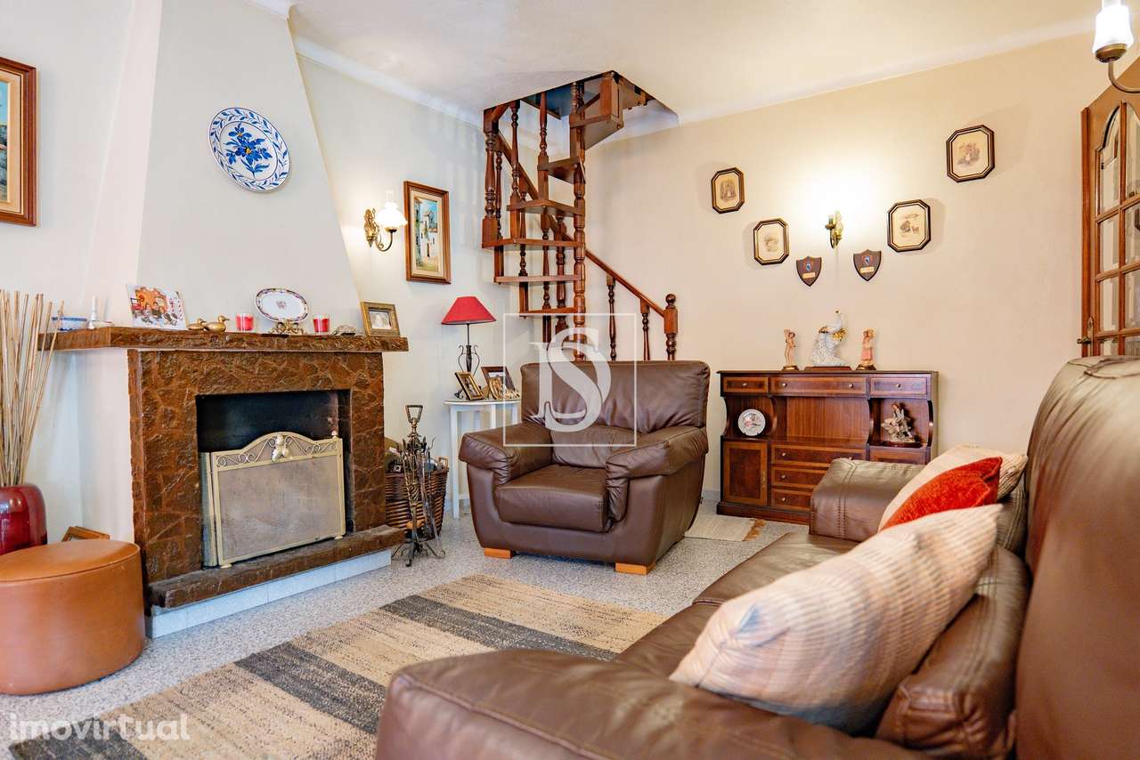 Moradia T3 + Lote Urbano 384m2 | Urb. Casal Tocha, Torres Novas - Grande imagem: 4/31