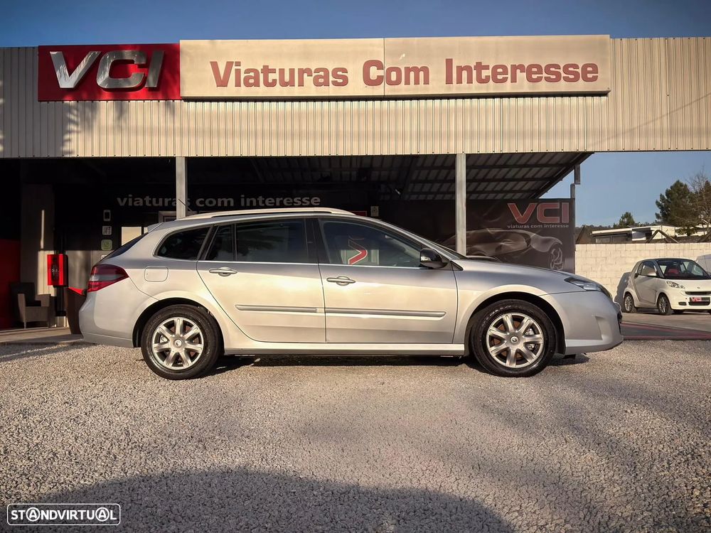 Renault Laguna Break 2.0 dCi GT 4Control - 8