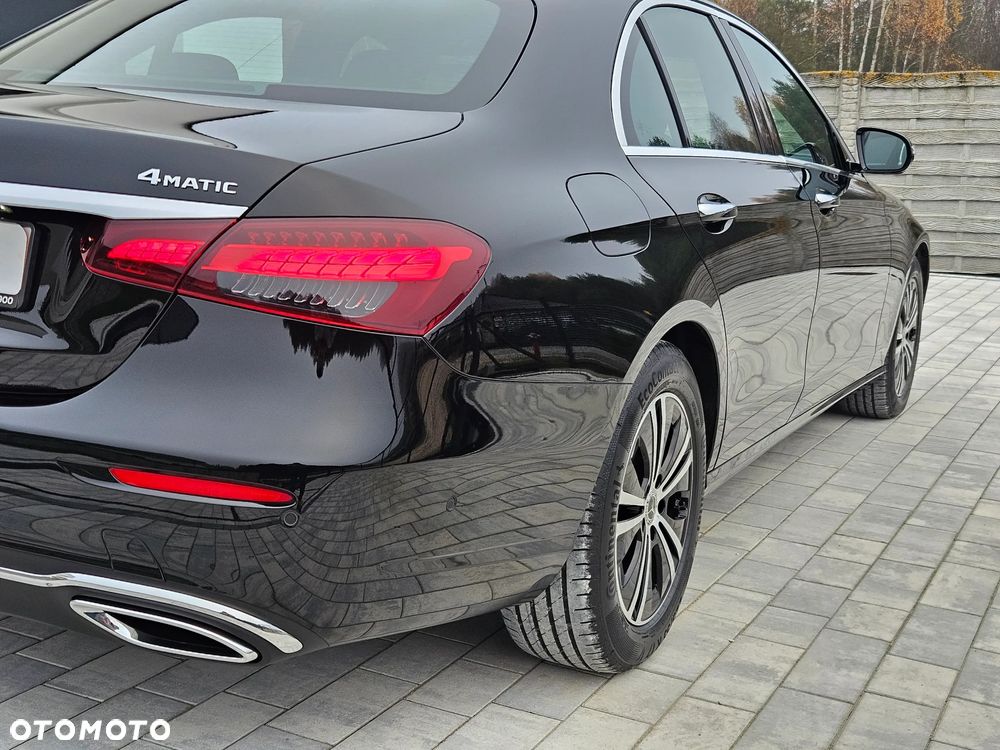 Mercedes-Benz Klasa E 220 d 4-Matic 9G-TRONIC - 14