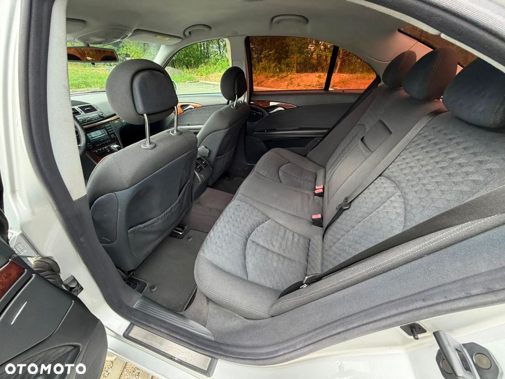 Mercedes-Benz Klasa E 270 CDI Avantgarde - 12