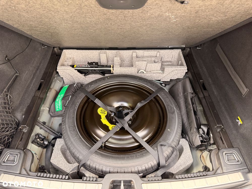 Volvo XC 60 D4 Momentum - 35