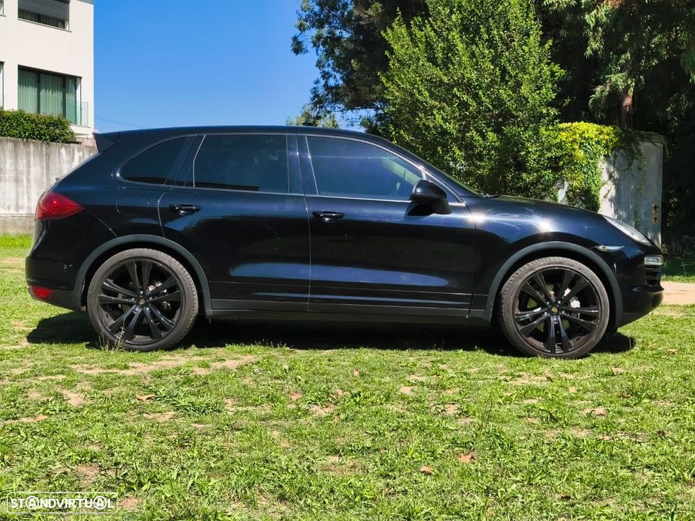 Porsche Cayenne Platinum Edition - 35
