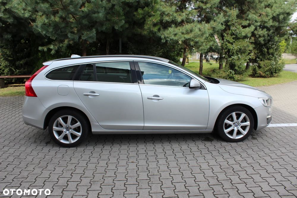 Volvo V60 - 10