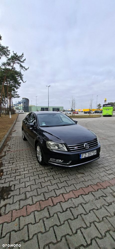 Volkswagen Passat 2.0 TDI DPF Sportline DSG - 1
