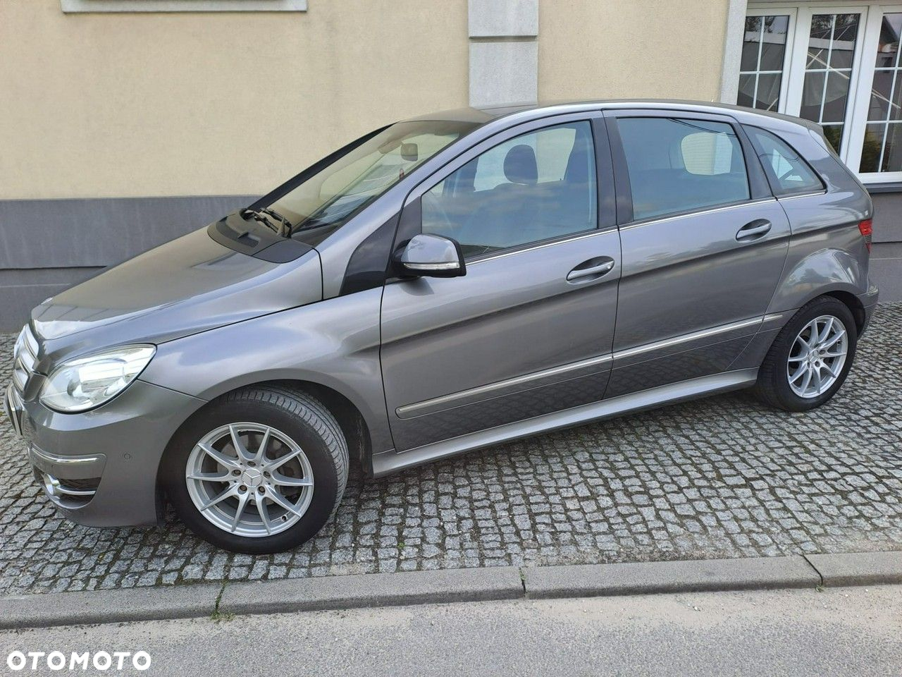 Mercedes-Benz Klasa B 200 - 11