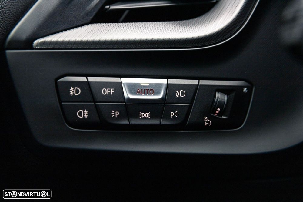 BMW 218 Gran Coupé i Pack Desportivo M - 27