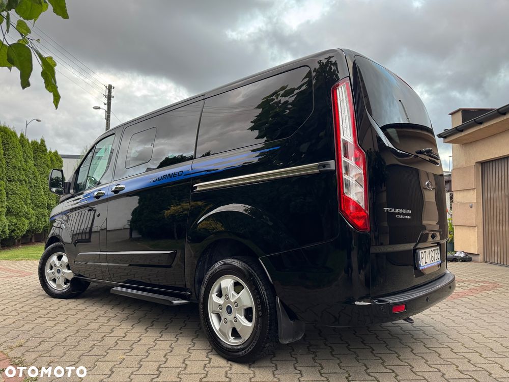 Ford Tourneo Custom 2.0 EcoBlue L1 Titanium - 35