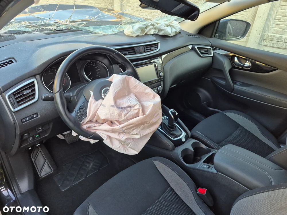 Nissan Qashqai 1.3 DIG-T DCT TEKNA - 11