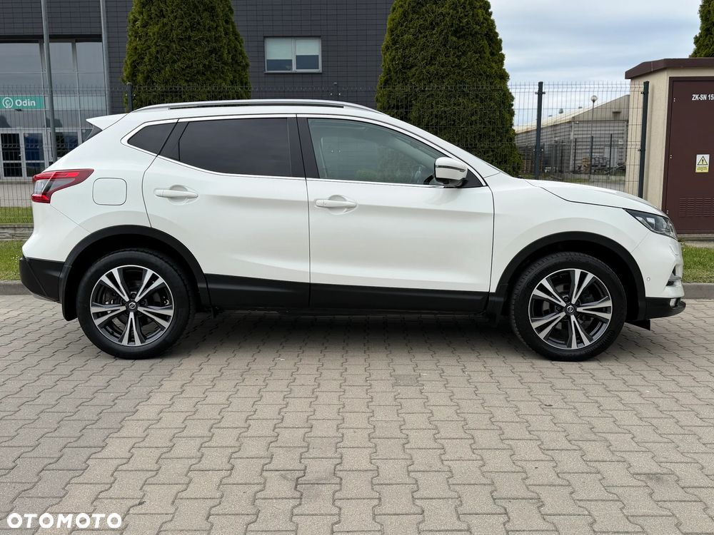Nissan Qashqai 1.2 DIG-T N-Connecta EU6 - 10