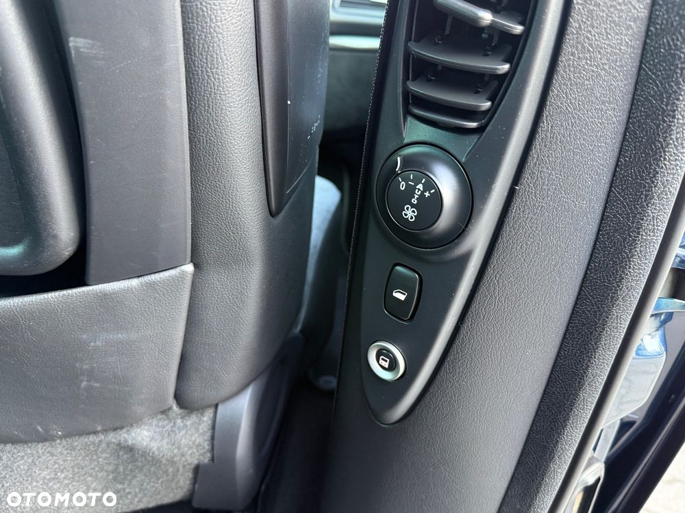 Peugeot 807 HDi 160 Allure - 14