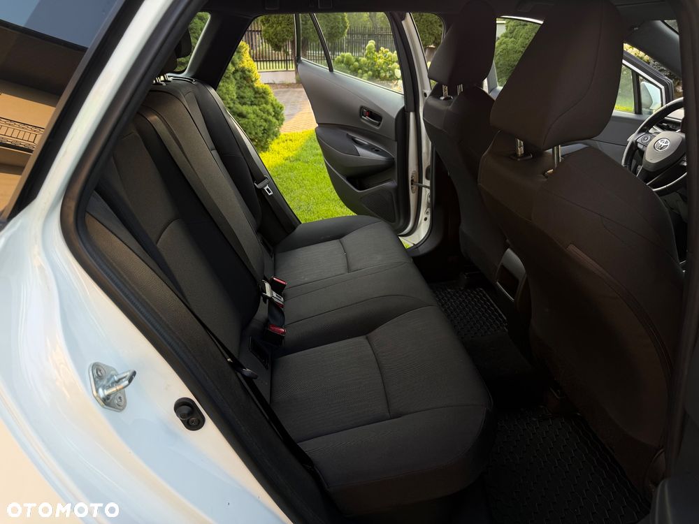 Toyota Corolla 1.8 Hybrid Comfort - 25
