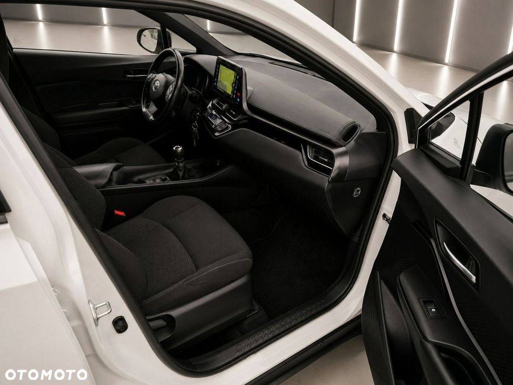 Toyota C-HR - 10