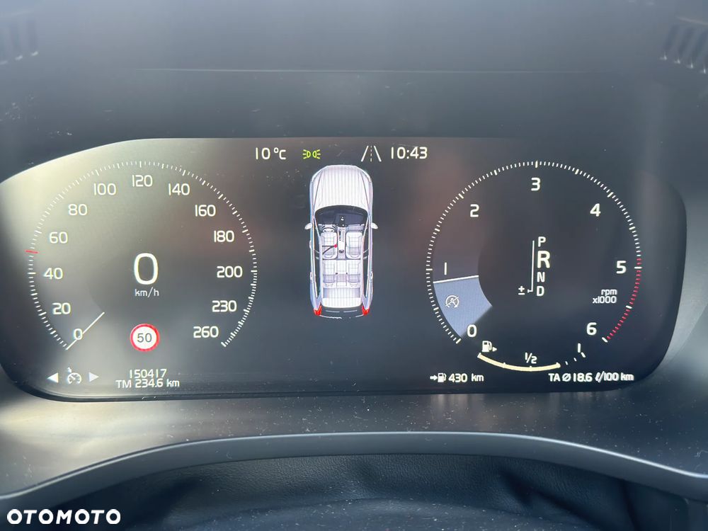 Volvo XC 60 D4 Momentum - 9