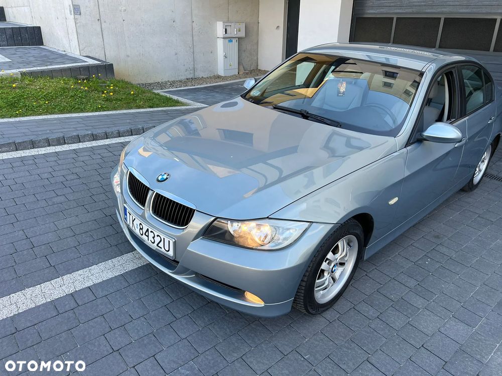 BMW Seria 3 - 32