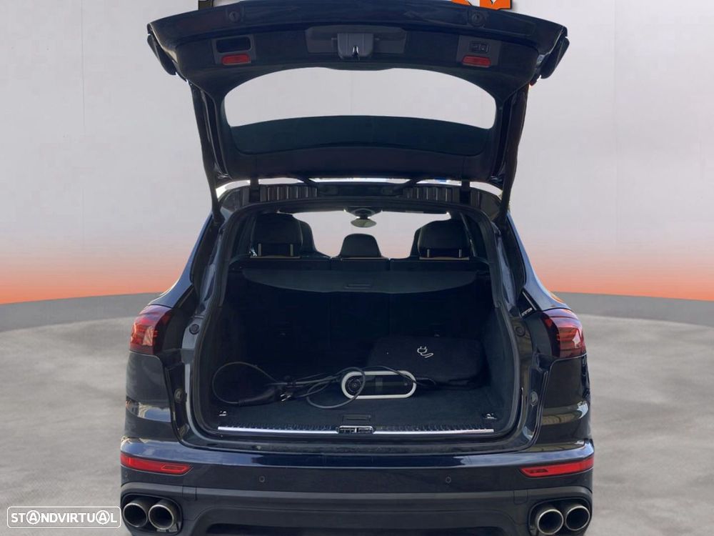 Porsche Cayenne - 9