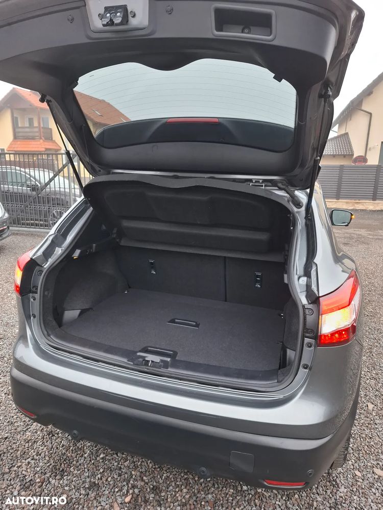 Nissan Qashqai 1.5 DCI TEKNA - 33