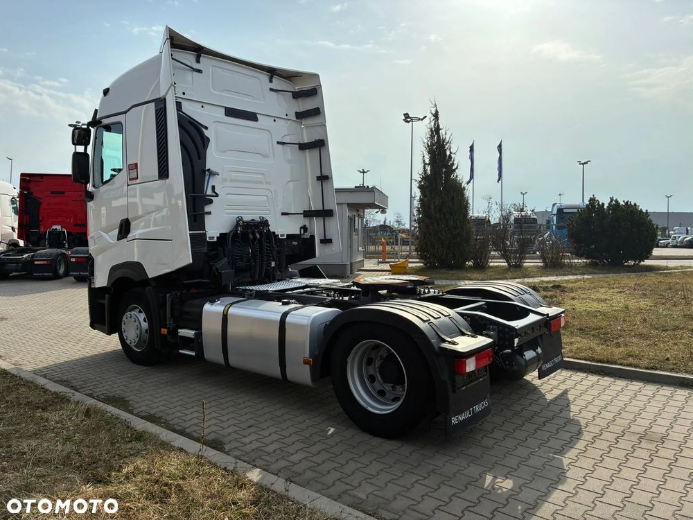 Renault T480 EVO High Sleeper Cab - 6