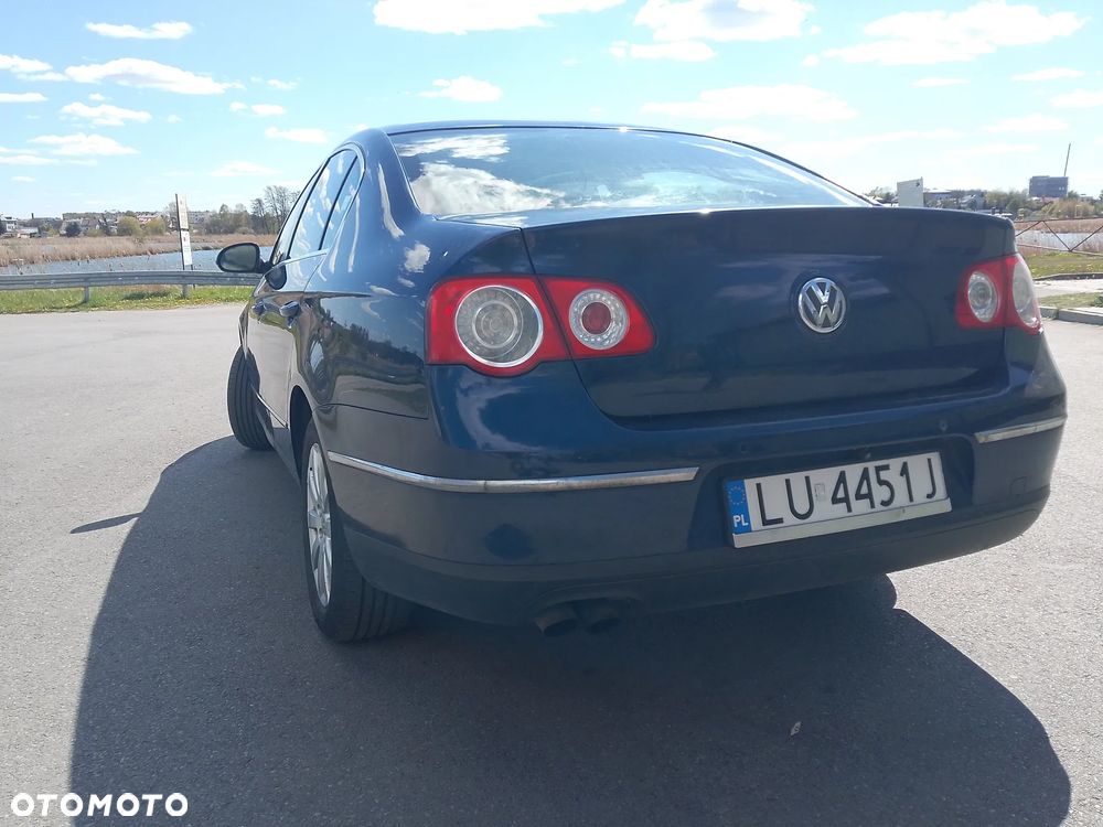 Volkswagen Passat 2.0 TDI Comfortline - 3