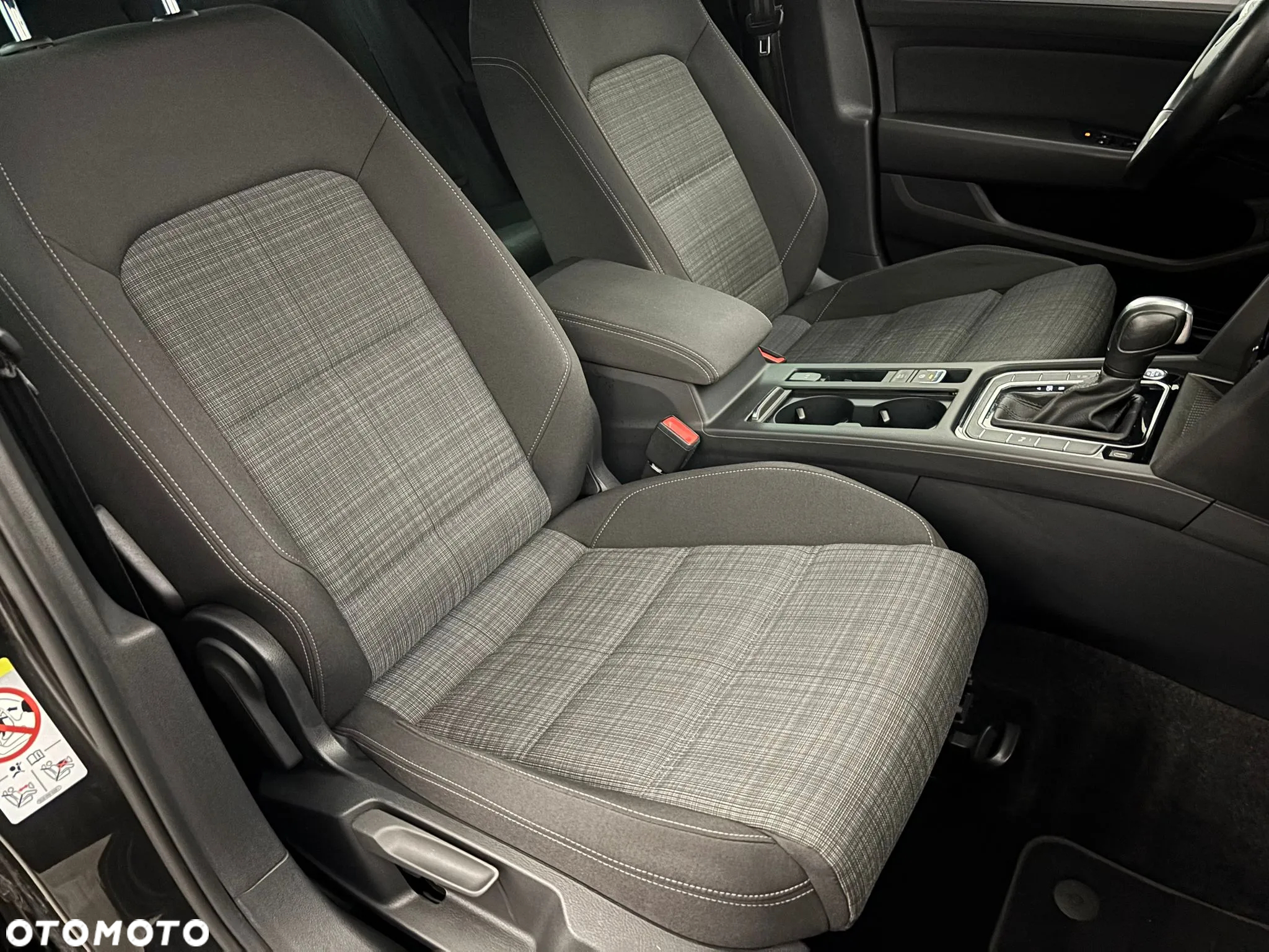 Volkswagen Passat 2.0 TDI EVO Business DSG - 20