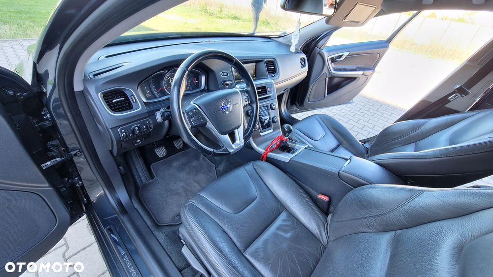 Volvo S60 D3 Momentum - 9