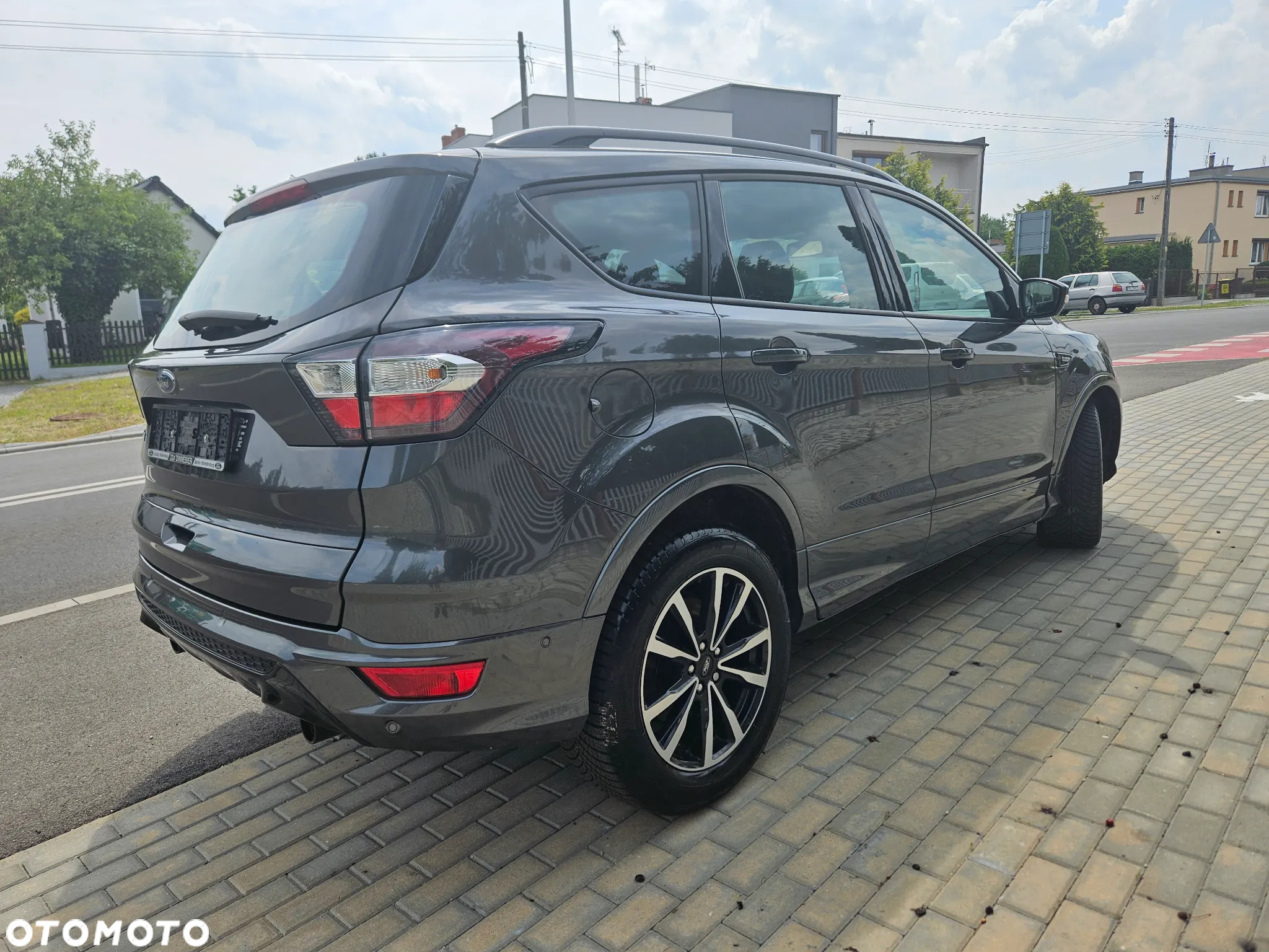 Ford Kuga 1.5 EcoBoost 2x4 ST-Line - 34